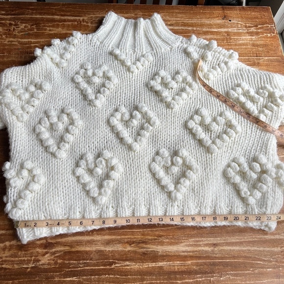 Chicwish Handmade Chunky Sweater with Hearts Size Large - Picture 7 of 15